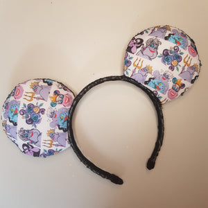 Ursula inspire Mickey ears